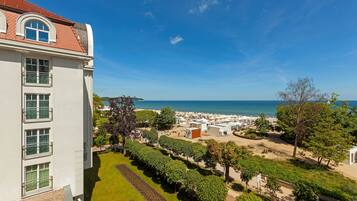 Premium Room, 1 King Bed, Sea View | Premium bedding, minibar, in-room safe, desk