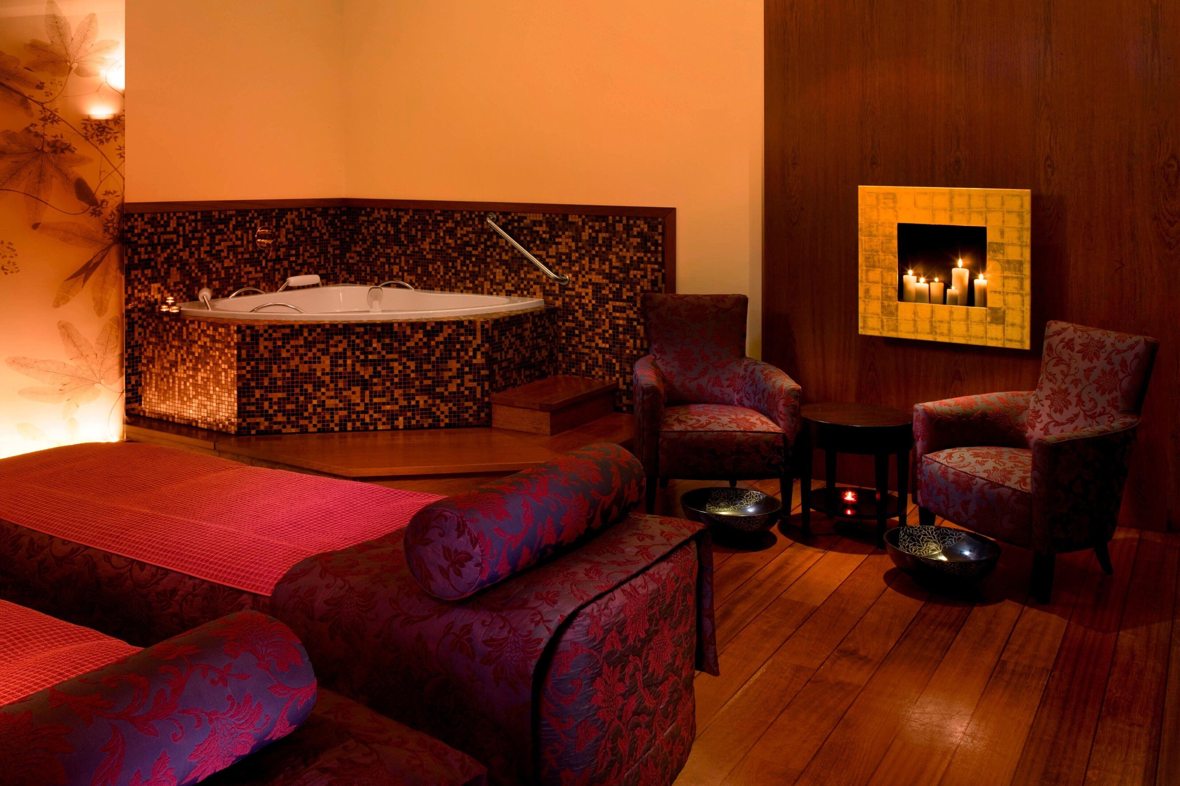 couples treatment room(s), sauna, hot tub, steam room