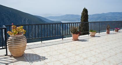 Hermes Delphi Hotel