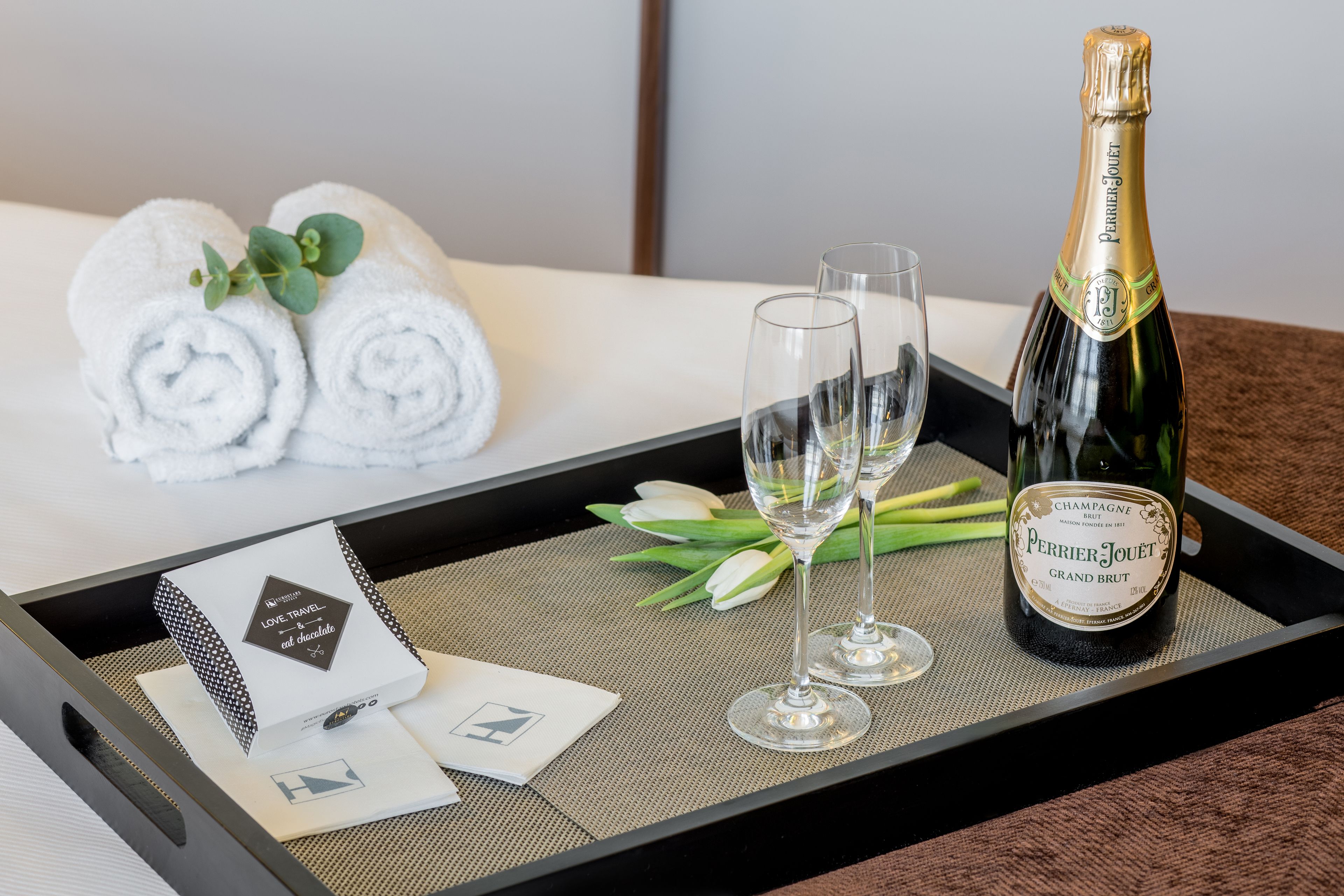 1 bedroom, minibar, in-room safe, desk