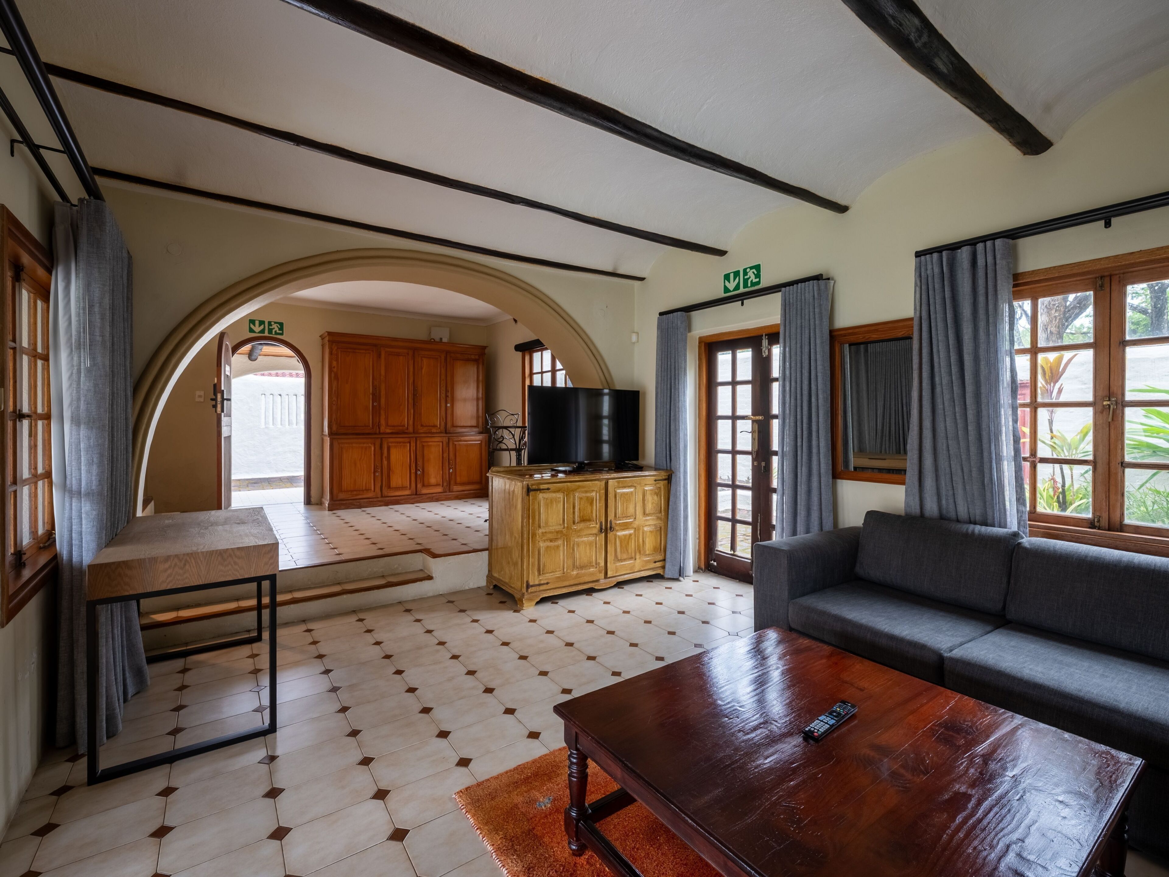 Presidential Suite | In-room safe, individually furnished, desk, iron/ironing board