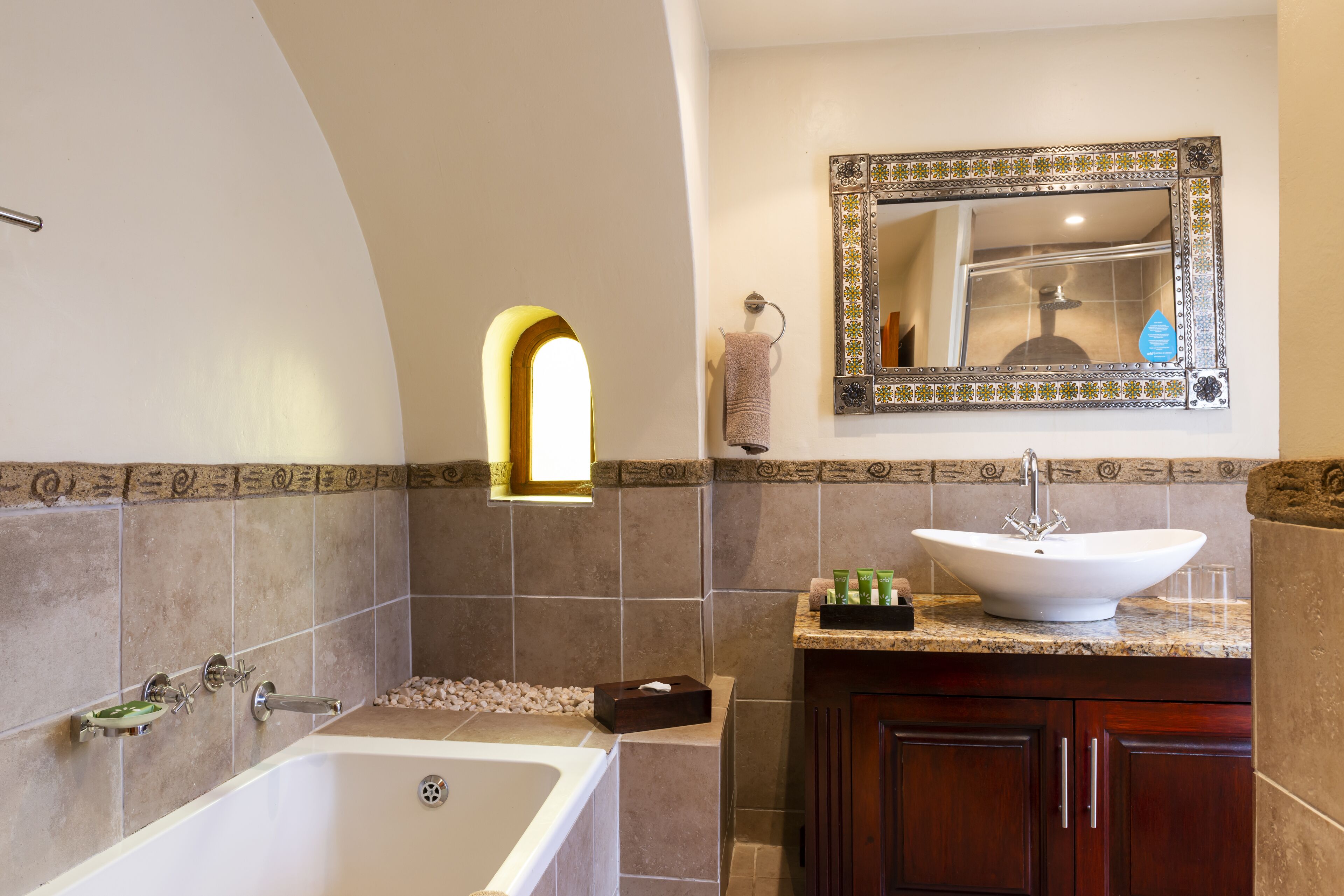 hair dryer, towels, soap, shampoo