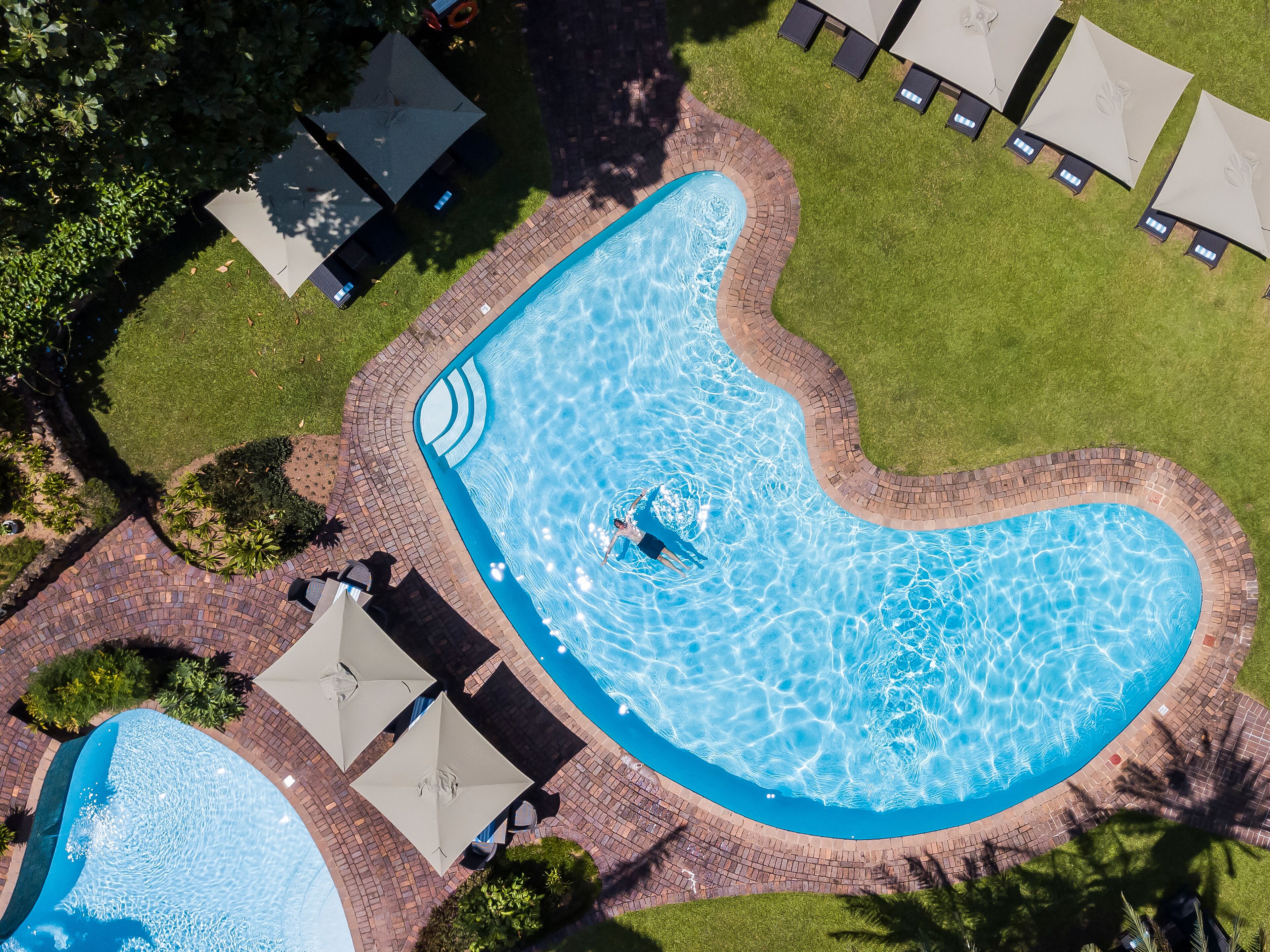 2 outdoor pools, pool umbrellas, sun loungers