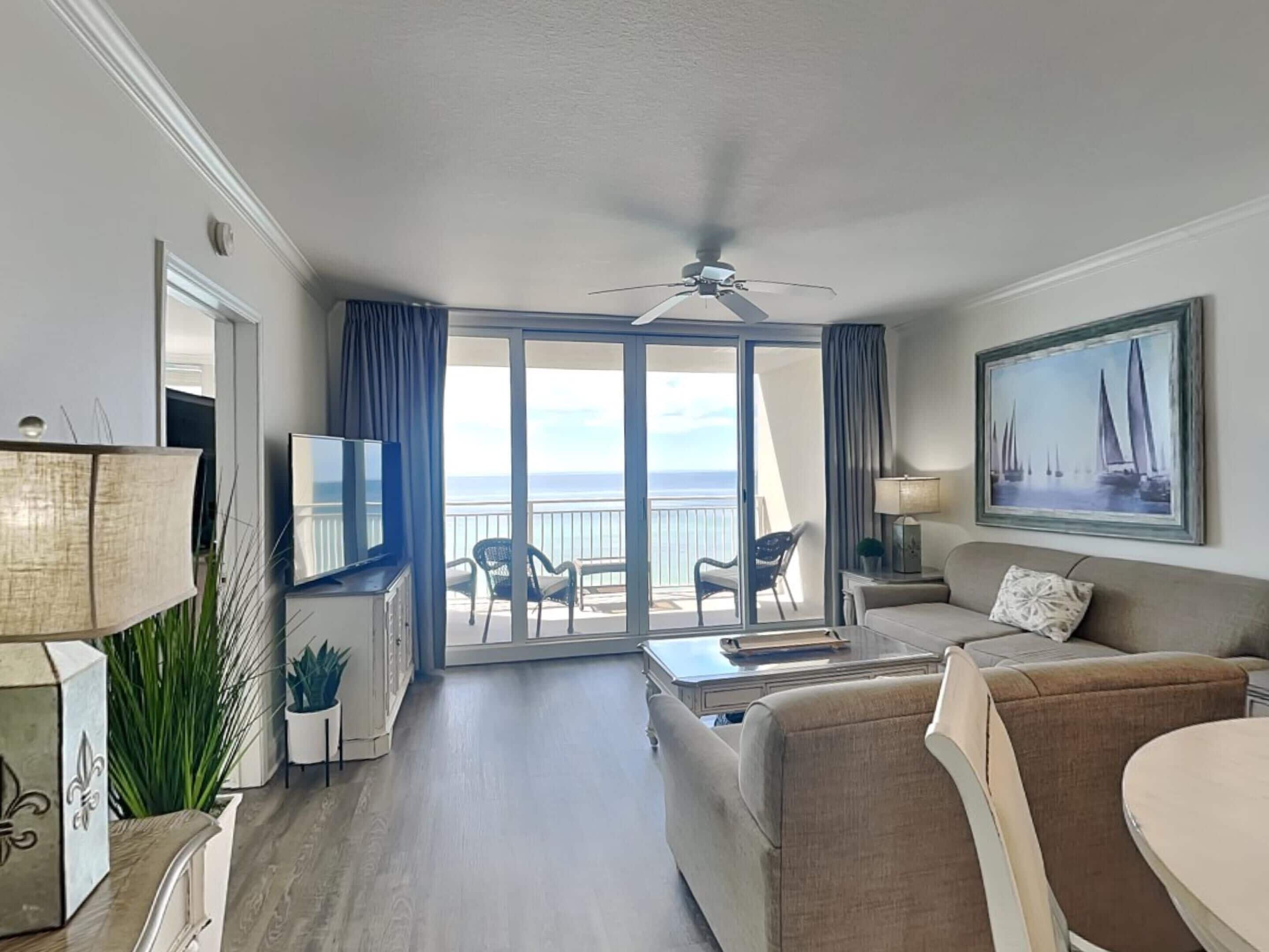 Condo, Multiple Beds, Balcony (#931 - No Pets) | Living area