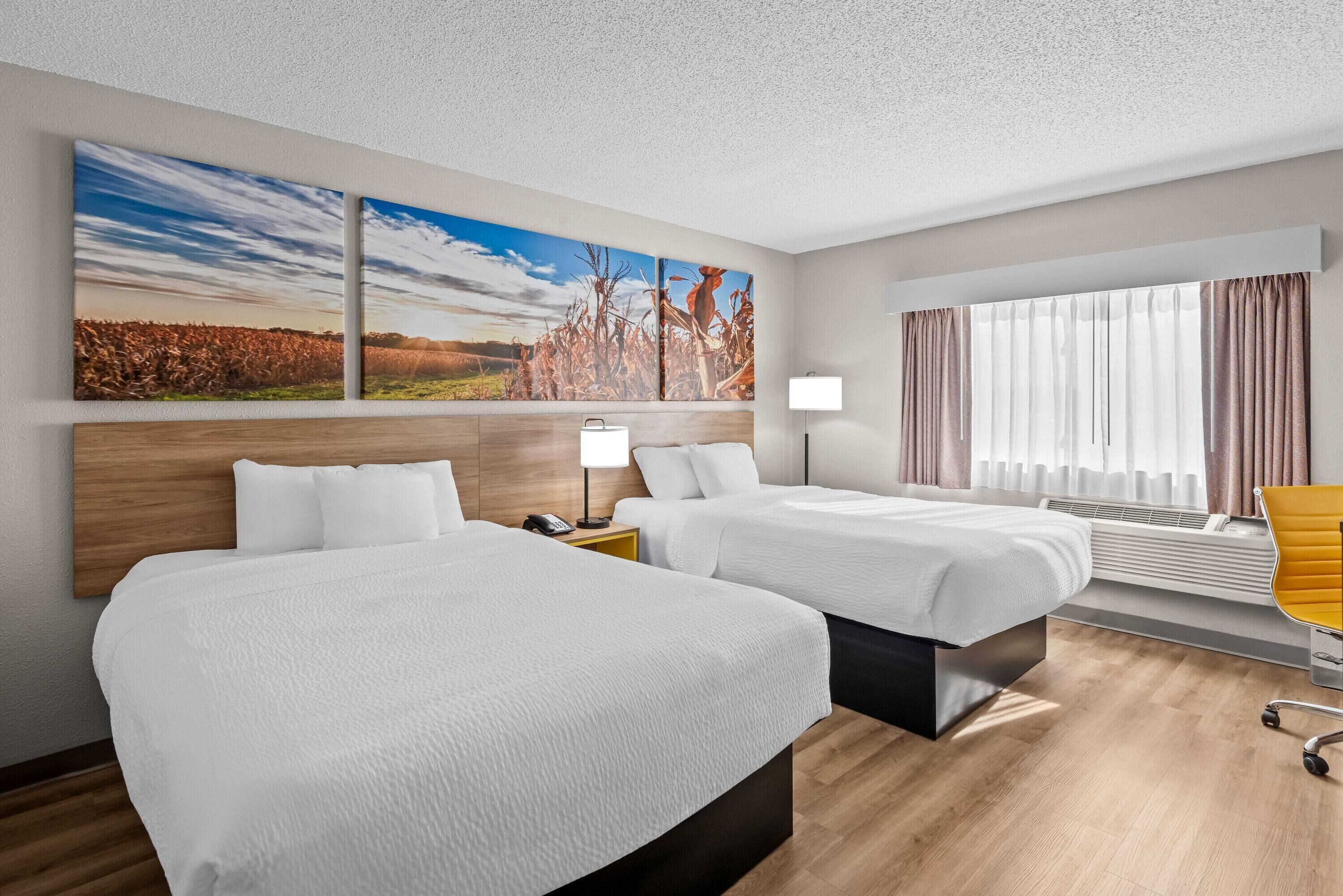 客房, 2 张大床, 无障碍, 无烟房 (Mobility) | 客房内保险箱、办公桌、遮光窗帘、熨斗/熨衣板