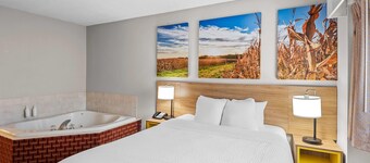 Days Inn by Wyndham Ames