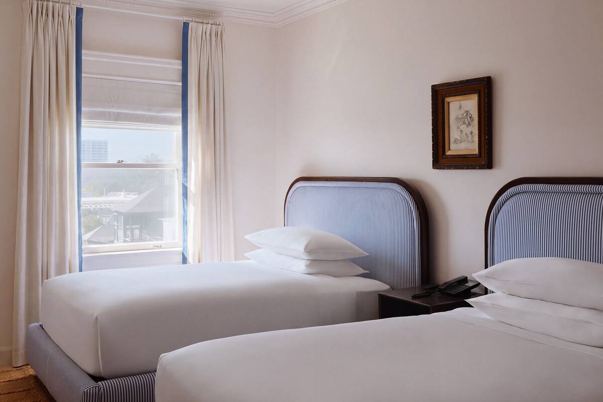 Classic Quadruple Room | In-room safe, blackout drapes, iron/ironing board