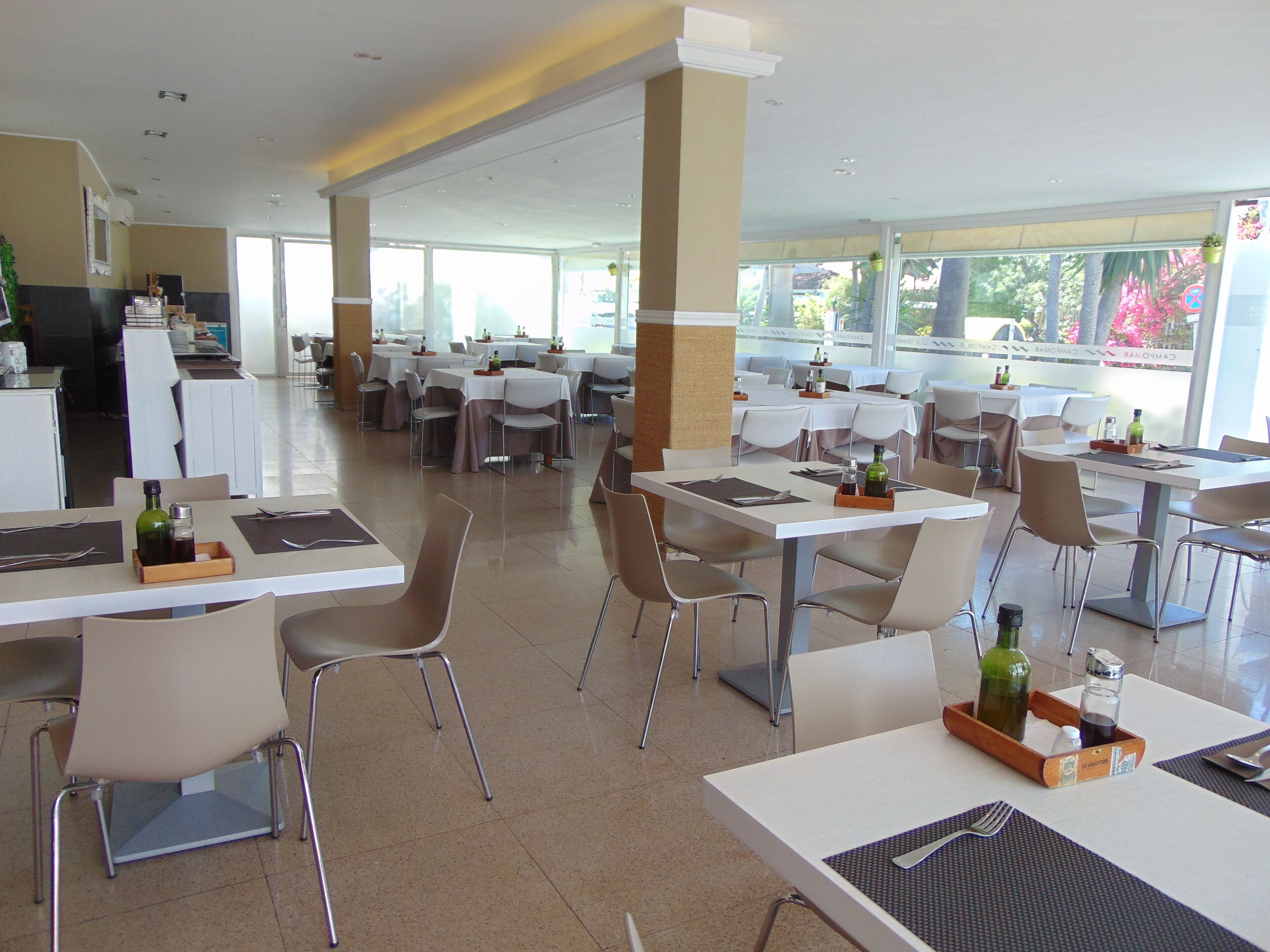 Lunch and dinner served, Spanish cuisine