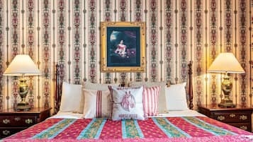 Deluxe Room, 1 King Bed | Premium bedding, blackout drapes, iron/ironing board (on request)