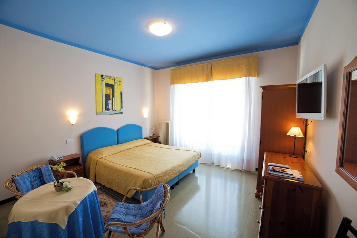 Superior Room, Balcony | Down comforters, in-room safe, desk, free WiFi