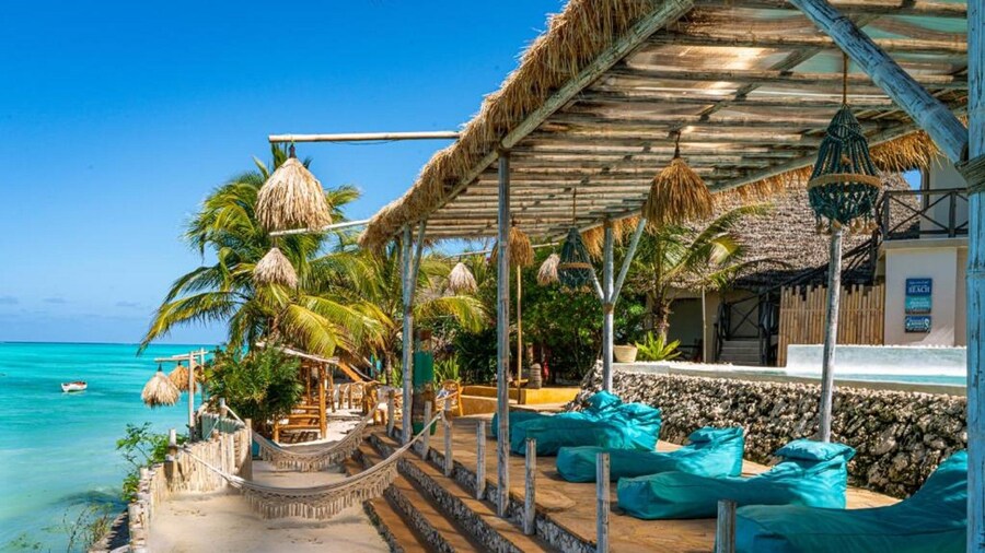 Coral Rocks Hotel & Restaurant