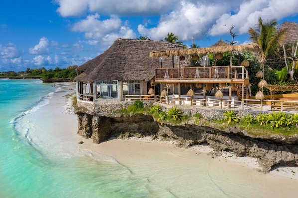 Front of property - Coral Rocks Hotel & Restaurant (Jambiani)