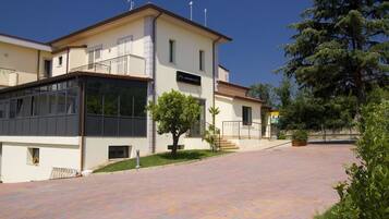 Majoituspaikan julkisivu