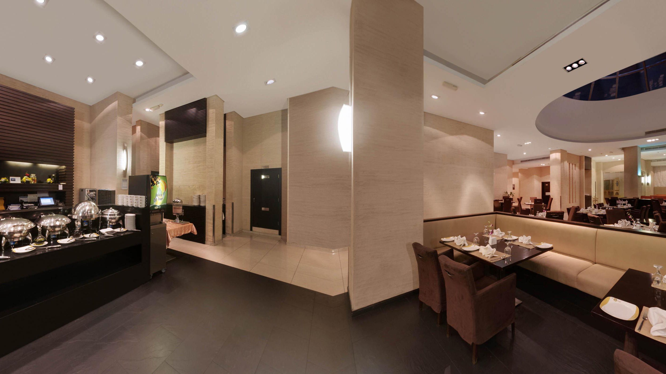 Breakfast (AED 45 per person)