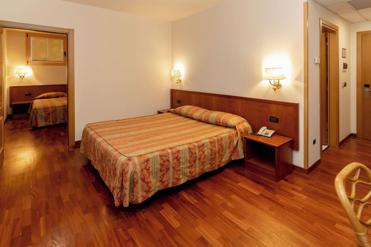 Minibar, in-room safe, desk, soundproofing