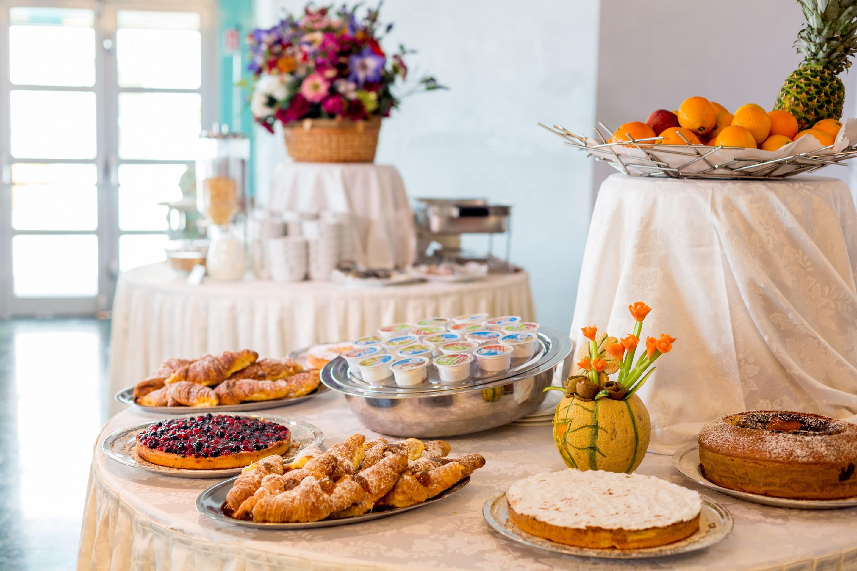 Free daily continental breakfast 