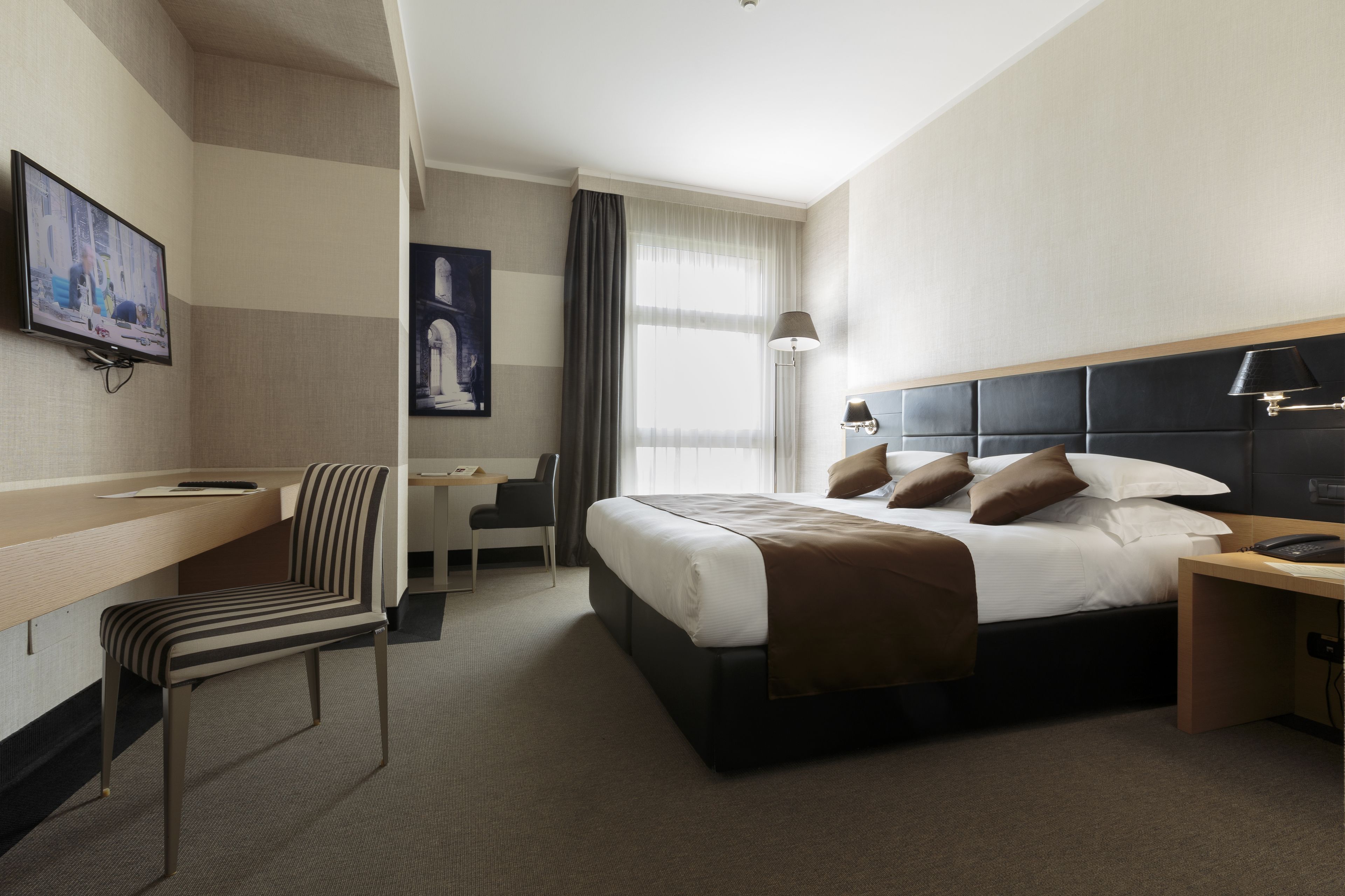 down duvets, minibar, in-room safe, desk