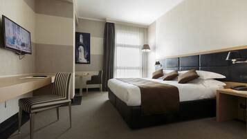 Couette en duvet d'oie, minibar, coffres-forts dans les chambres, bureau