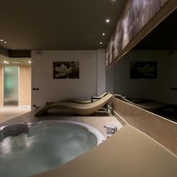 Sauna, baño turco o hammam, tratamientos corporales y hidroterapia