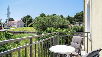 Studio with Balcony | Exterior