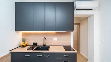 Apartment 1 bedroom patio Ground Floor | Eigene Küche | Kühlschrank, Mikrowelle, Herdplatte, Wasserkocher mit Kaffee-/Teezubehör