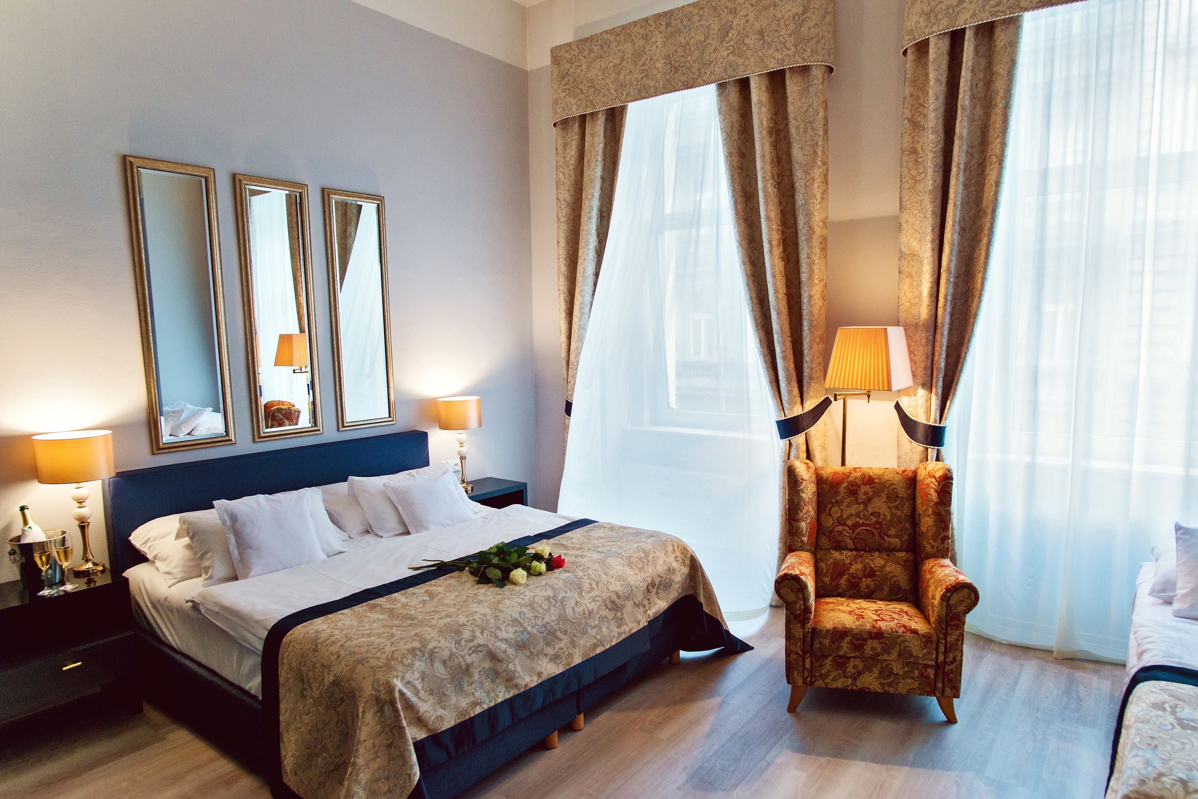 standard triple room | hypo-allergenic bedding, minibar, in-room safe, desk