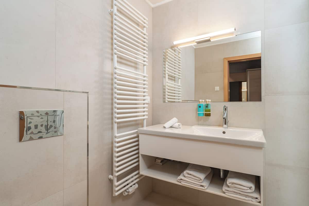 comfort double room, balcony, sea view | bathroom | shower, rainfall showerhead, eco-friendly toiletries, hair dryer