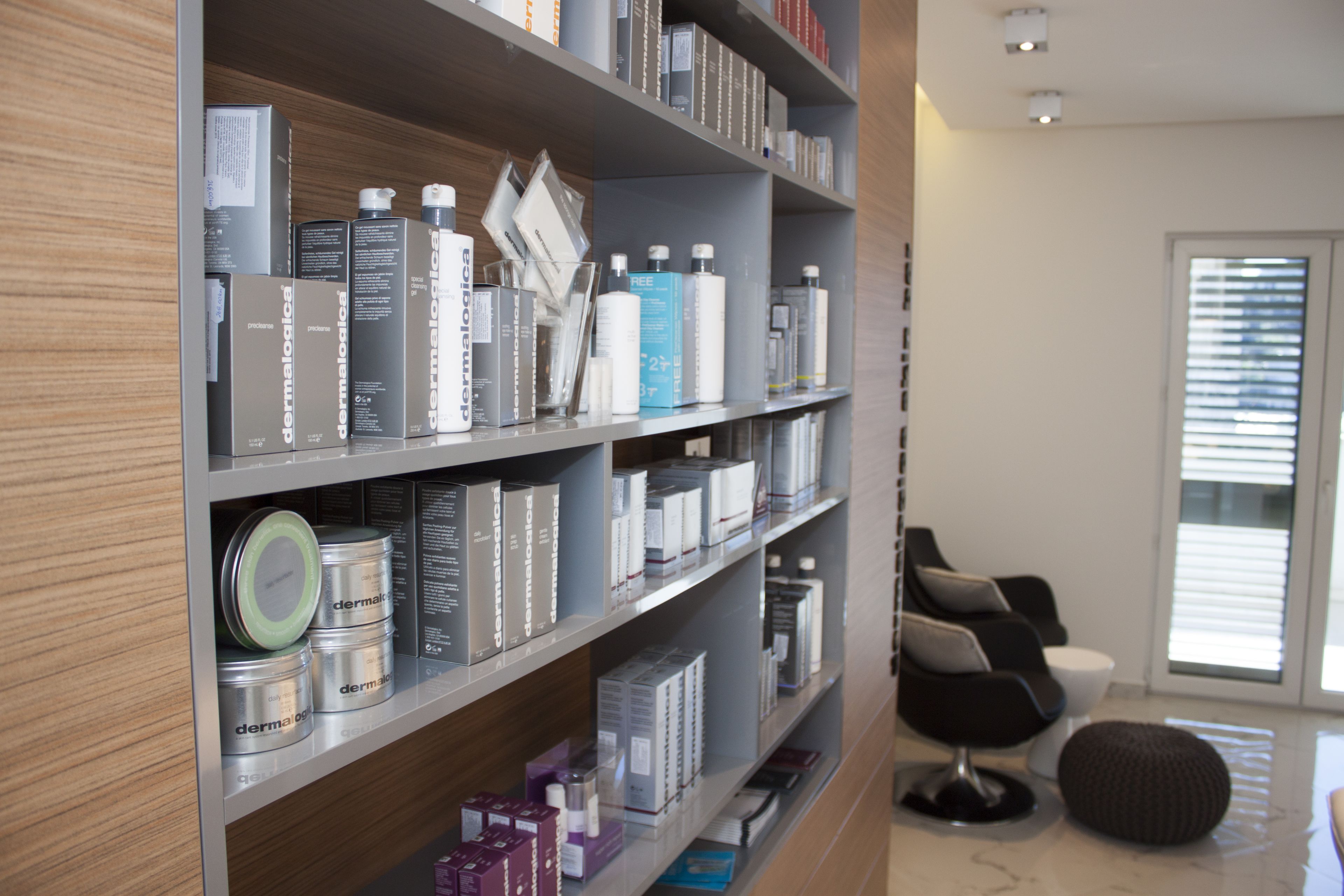 body treatments, aromatherapy, hot stone massages, deep-tissue massages