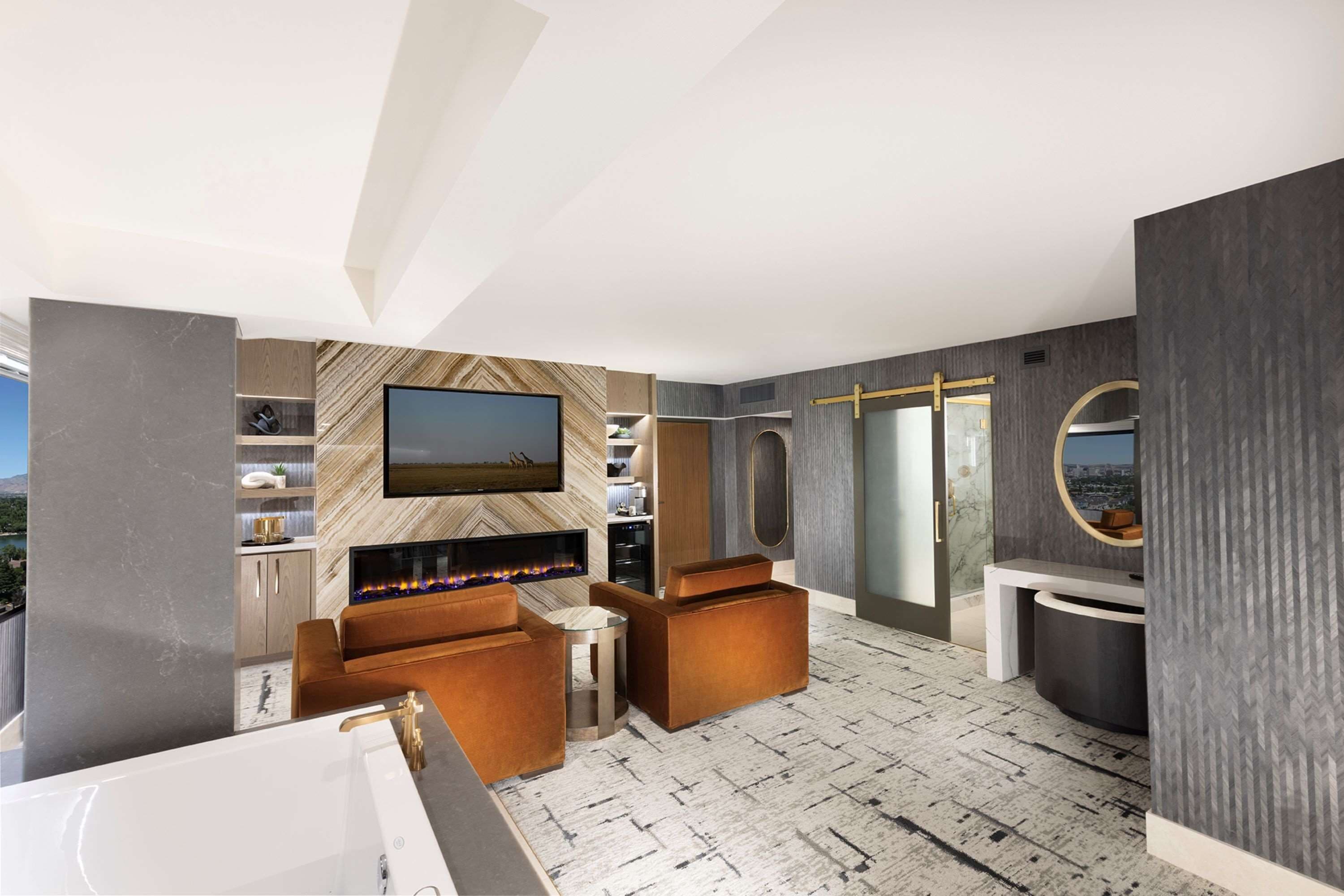 standard room, 1 king bed, non smoking, jetted tub | premium bedding, in-room safe, desk, laptop workspace