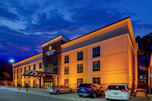 La Quinta Inn & Suites by Wyndham Bel Air/I-95 Exit 77A