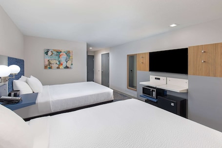 Premium bedding, down comforters, in-room safe, desk. Microtel Inn & Suites by Wyndham Manchester