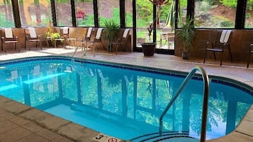 Indendørs pool