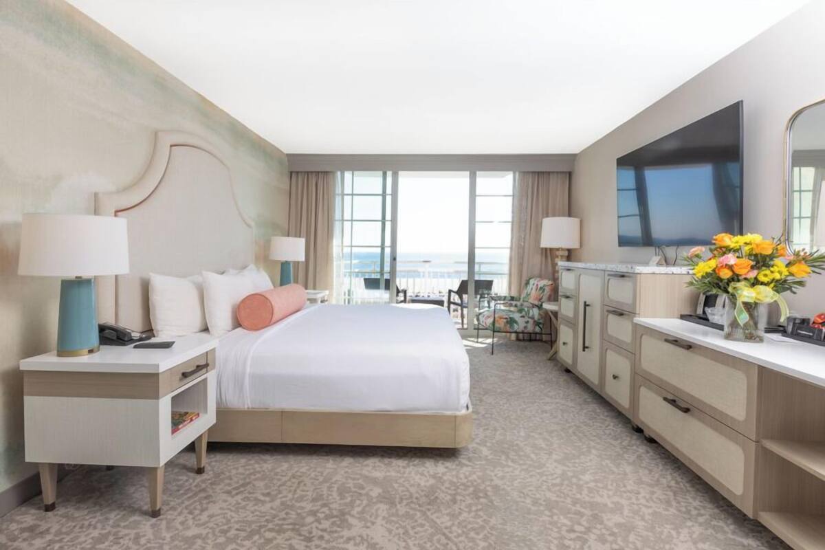 honeymoon single room, 1 king bed, ocean view | 1 bedroom, premium bedding, in-room safe, blackout curtains