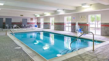 Indendørs pool