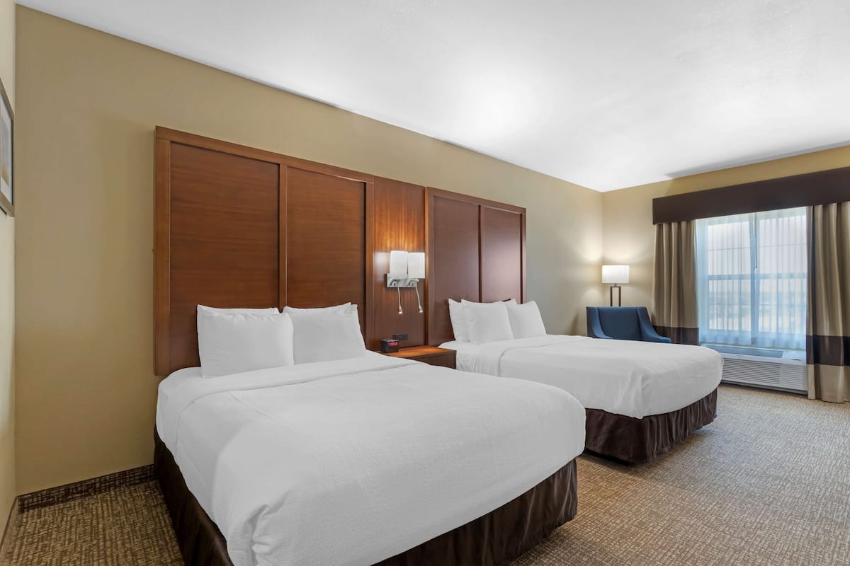 In-room safe, desk, laptop workspace, blackout curtains
