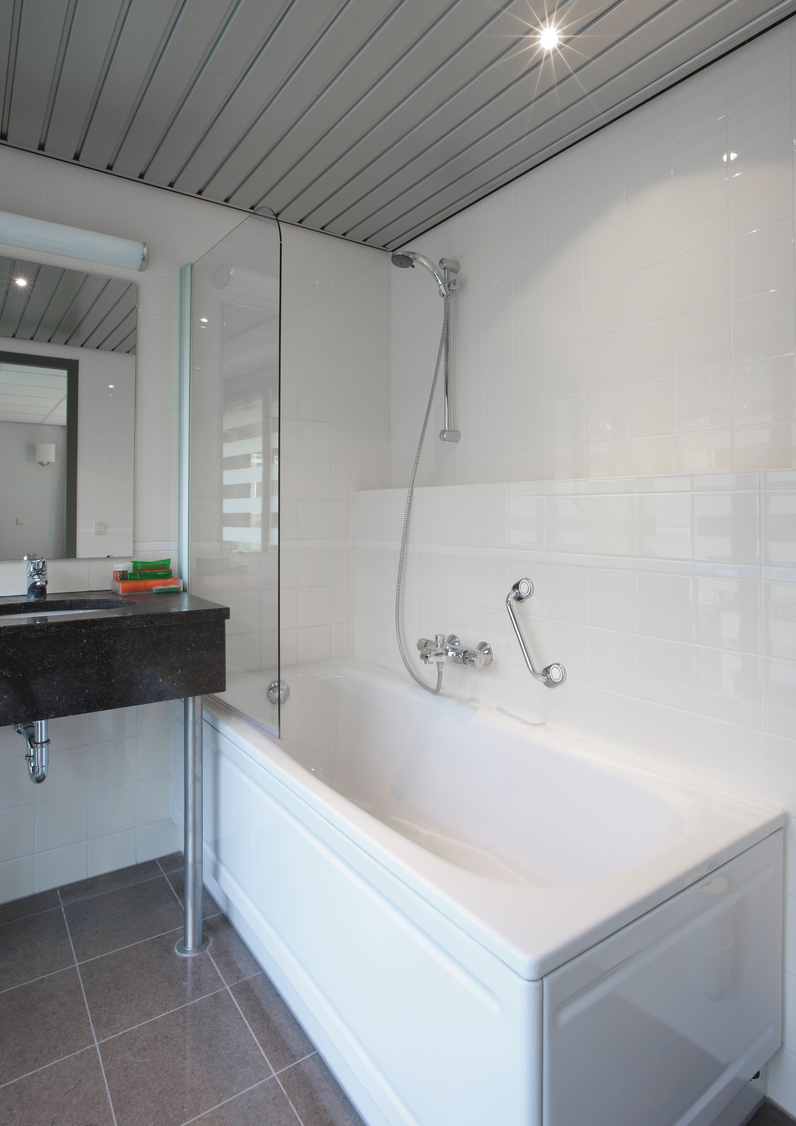 eco-friendly toiletries, hair dryer, towels