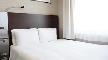 Double Economy, Non Smoking | Premium bedding, desk, soundproofing, free WiFi