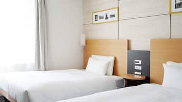 Twin Economy 2 Single Beds, Non Smoking | Premium bedding, desk, soundproofing, free WiFi