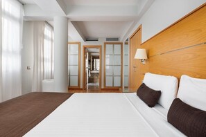 Minibar, coffres-forts dans les chambres, ameublement personnalisé