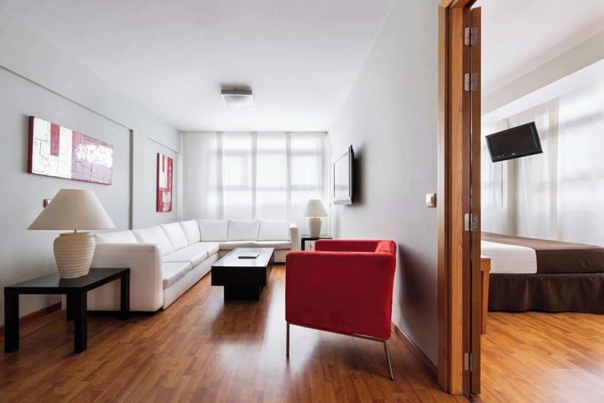 1 bedroom, minibar, in-room safe, individually furnished