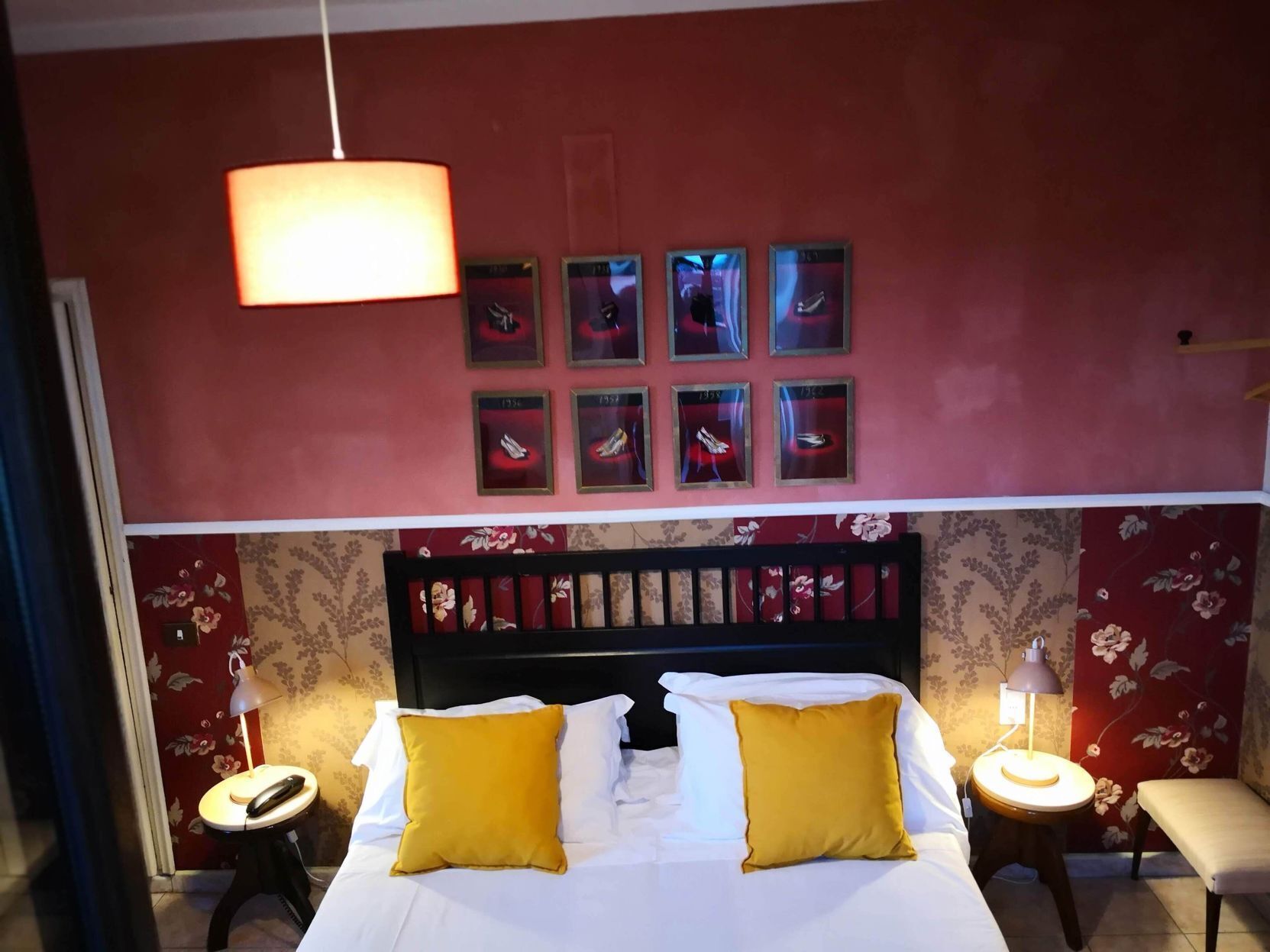 Literie hypoallergénique, couette en duvet, bureau