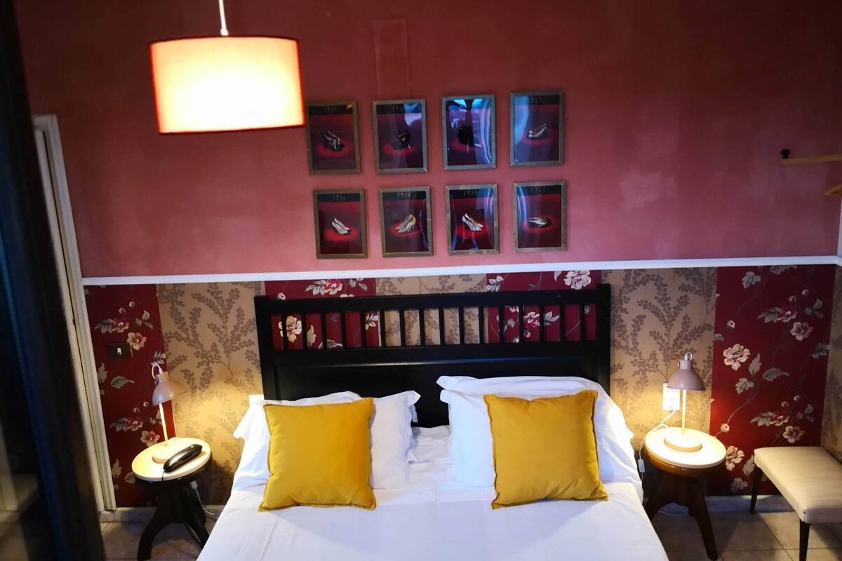 Literie hypoallergénique, couette en duvet, bureau