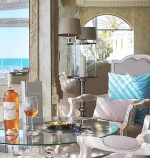 Interior - El Oceano Beach (Mijas)