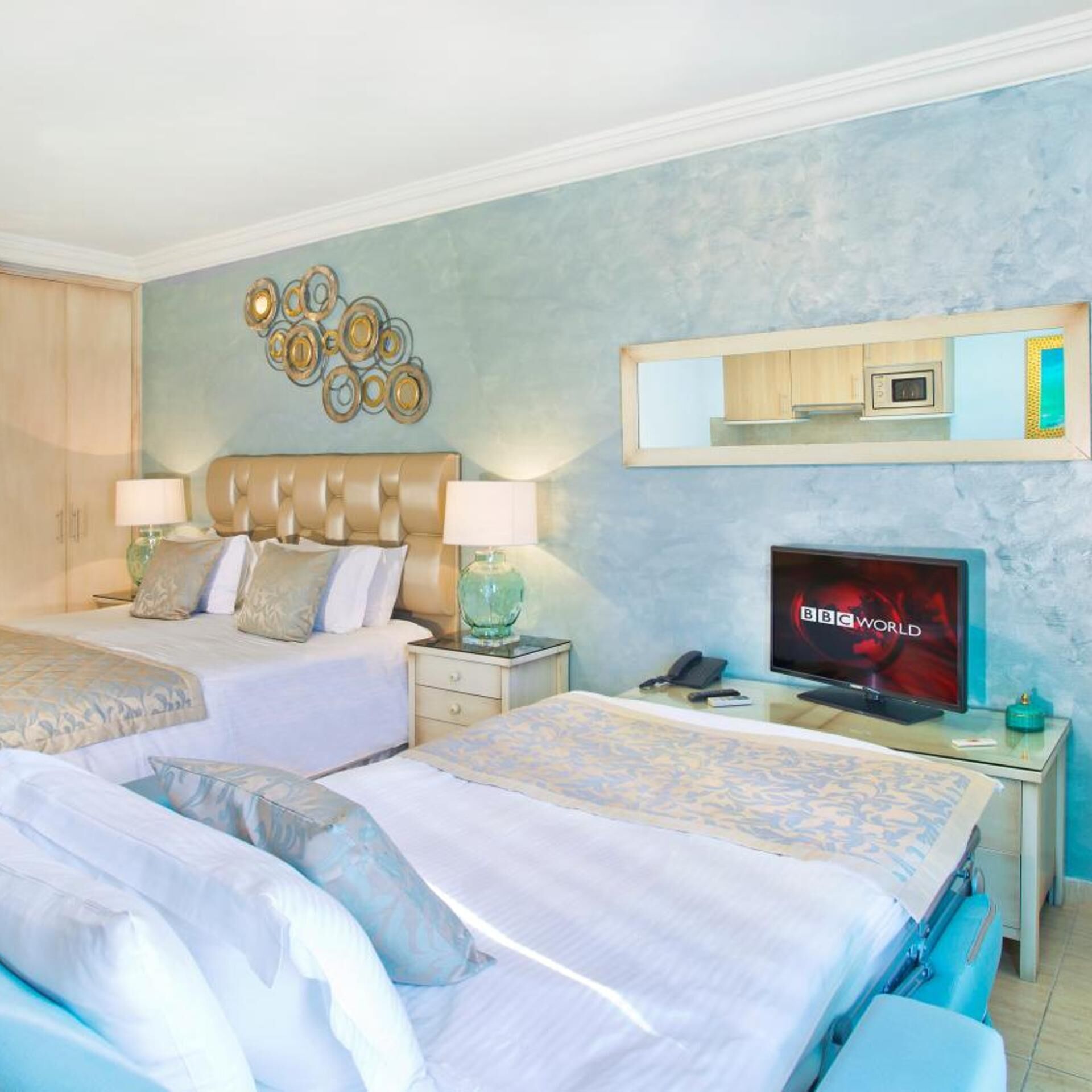 Premium bedding, minibar, in-room safe, iron/ironing board