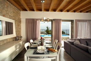 TV, DVD player - Blue Dream Luxury Villas (Rhodes)