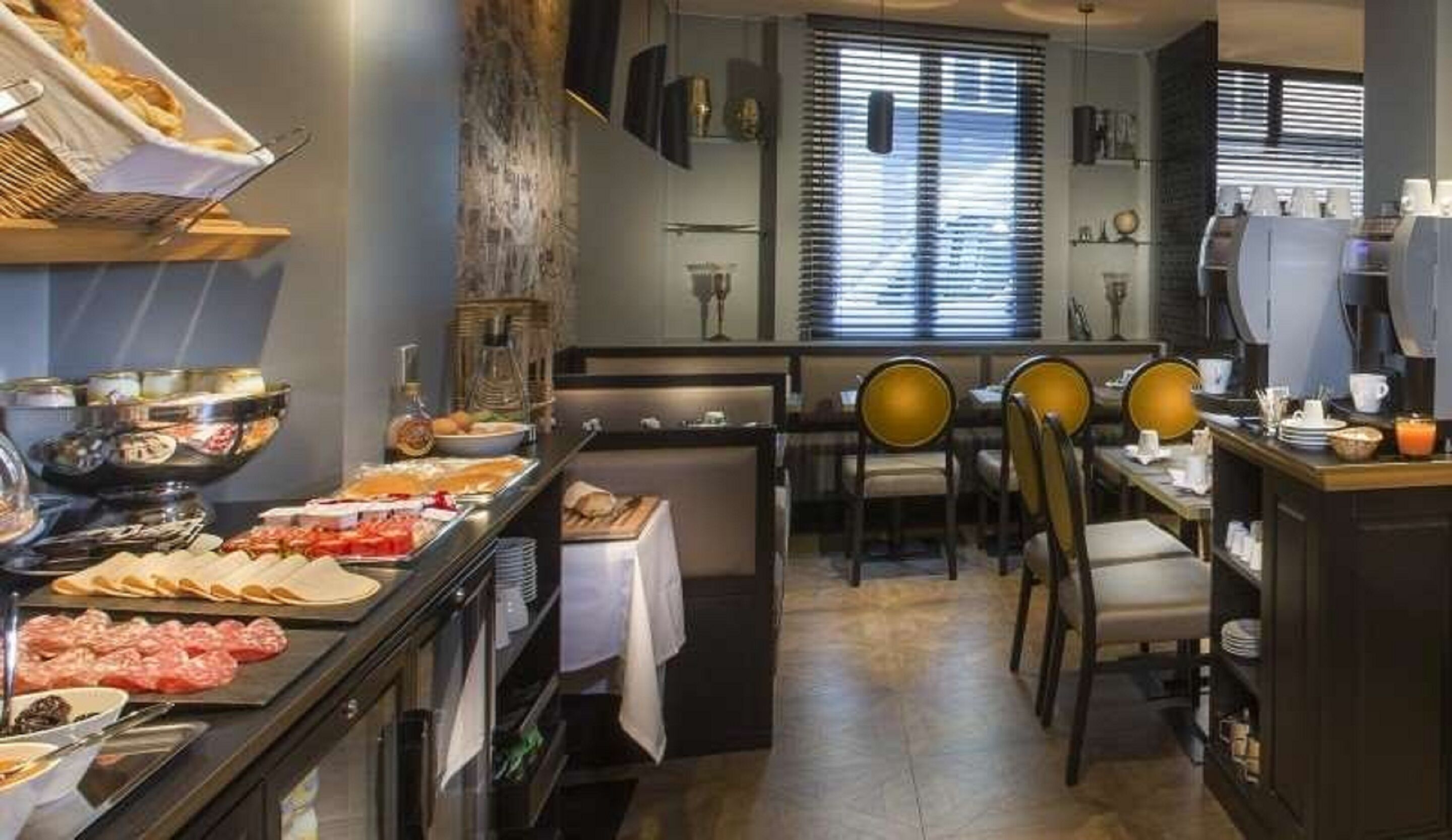 daily buffet breakfast (eur 15 per person)