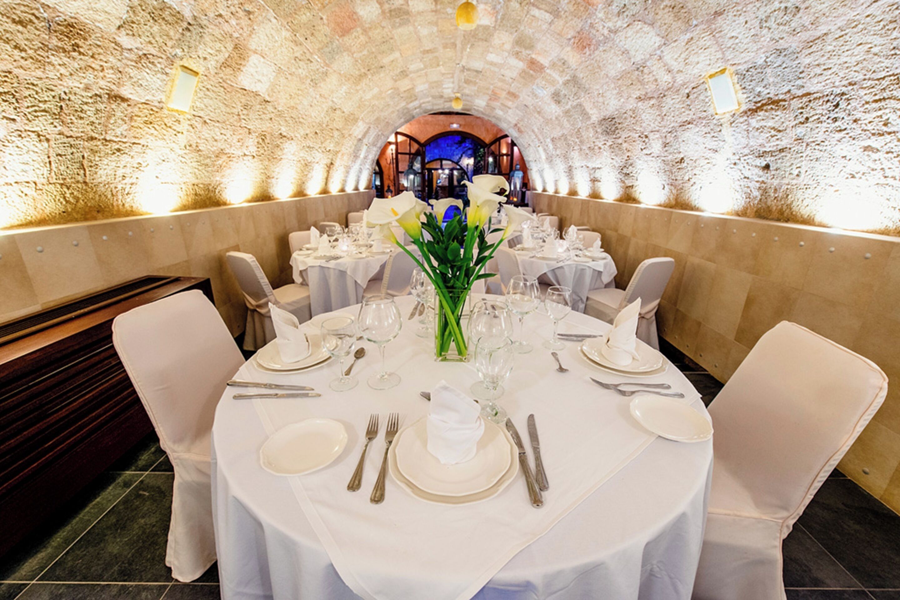 breakfast, lunch, dinner served; greek cuisine