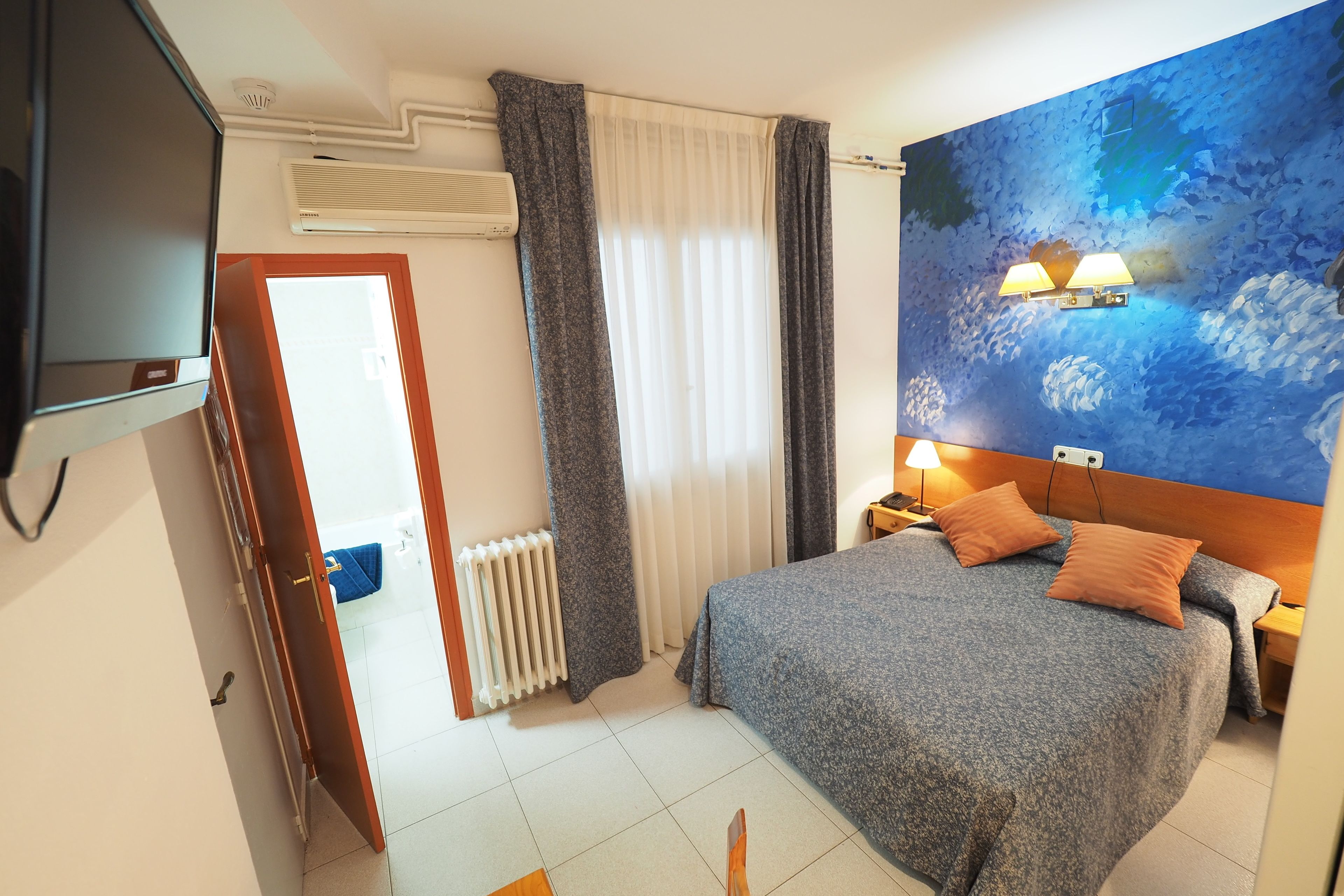 Photo - Hotel Montserrat