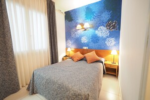Single Room (Interior view) | Iron/ironing board, free WiFi, bed sheets