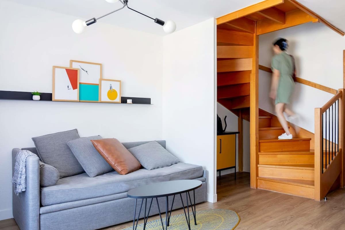 Apartment for 6 People, with Balcony, 2 Bedrooms | In-room safe, desk, laptop workspace, blackout drapes